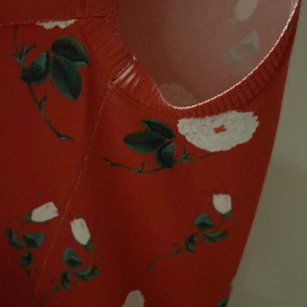 Floral Patterned Top In Red - Picture 3 of 10